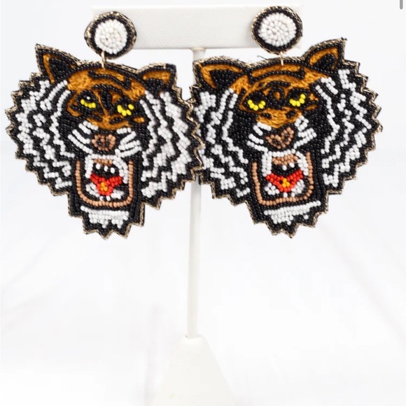 SIBERIAN TIGER EARRINGS beaded , New on card, Caroline Hill - Picture 2 of 2